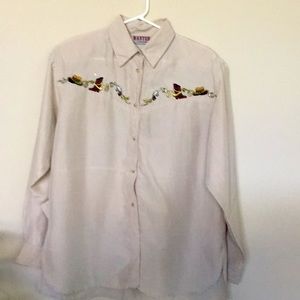 100% Silk woman’s western shirt. Made by WANTED.